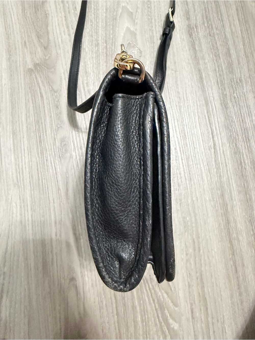 Tory Burch Black Pebbled Leather Crossbody with Gold Logo - Picture 3 of 7